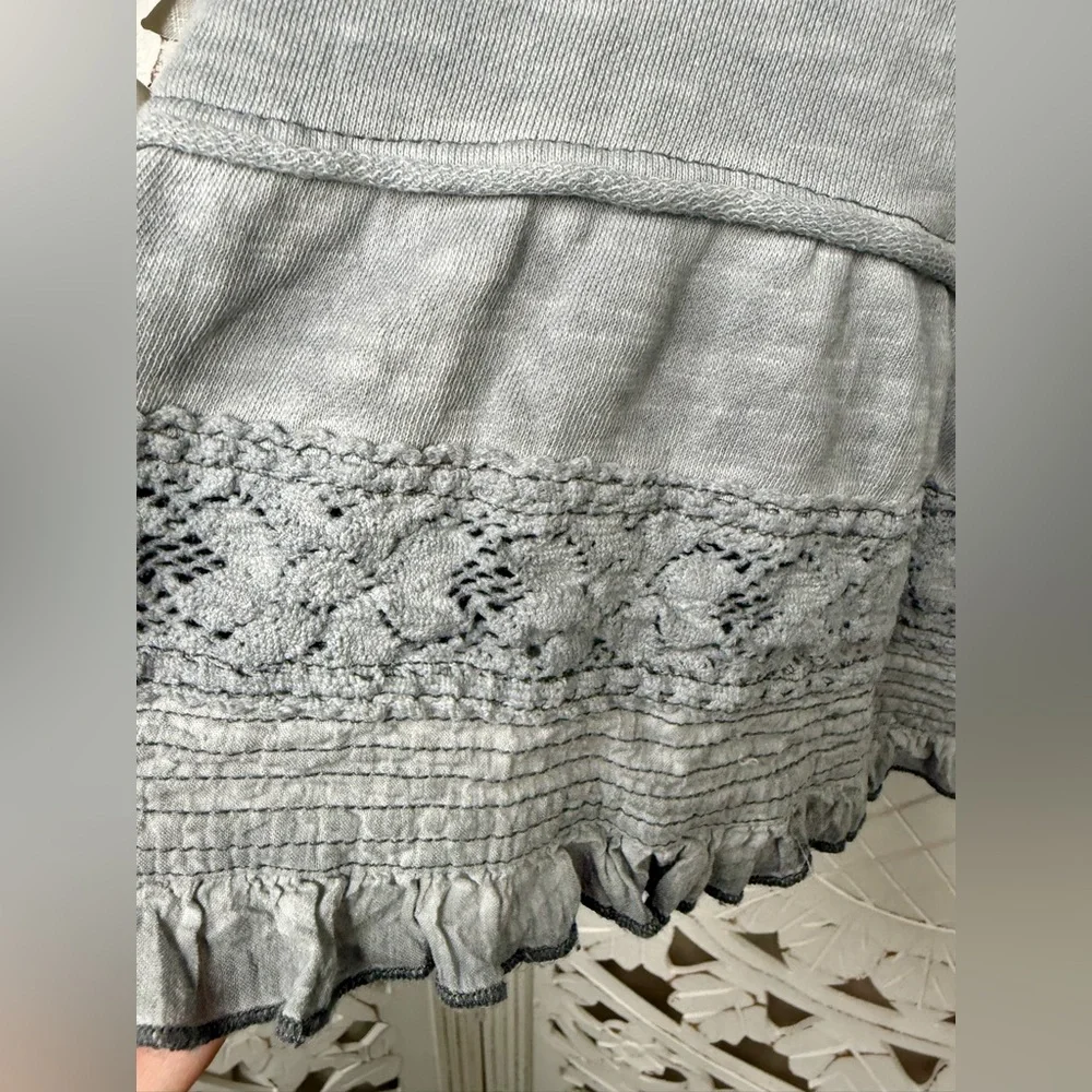 Pilcro Cropped Babydoll Blue/Gray Ruffle Sweatshirt - Picture 4 of 7